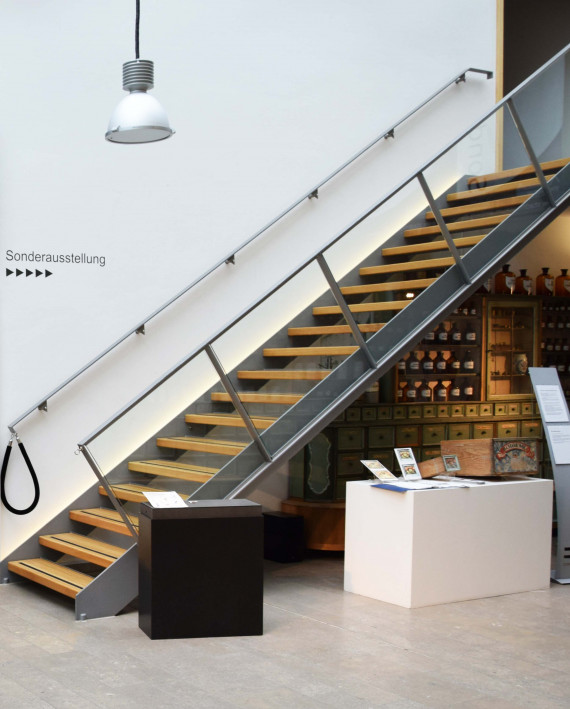 Bild von einer Treppe im Museum